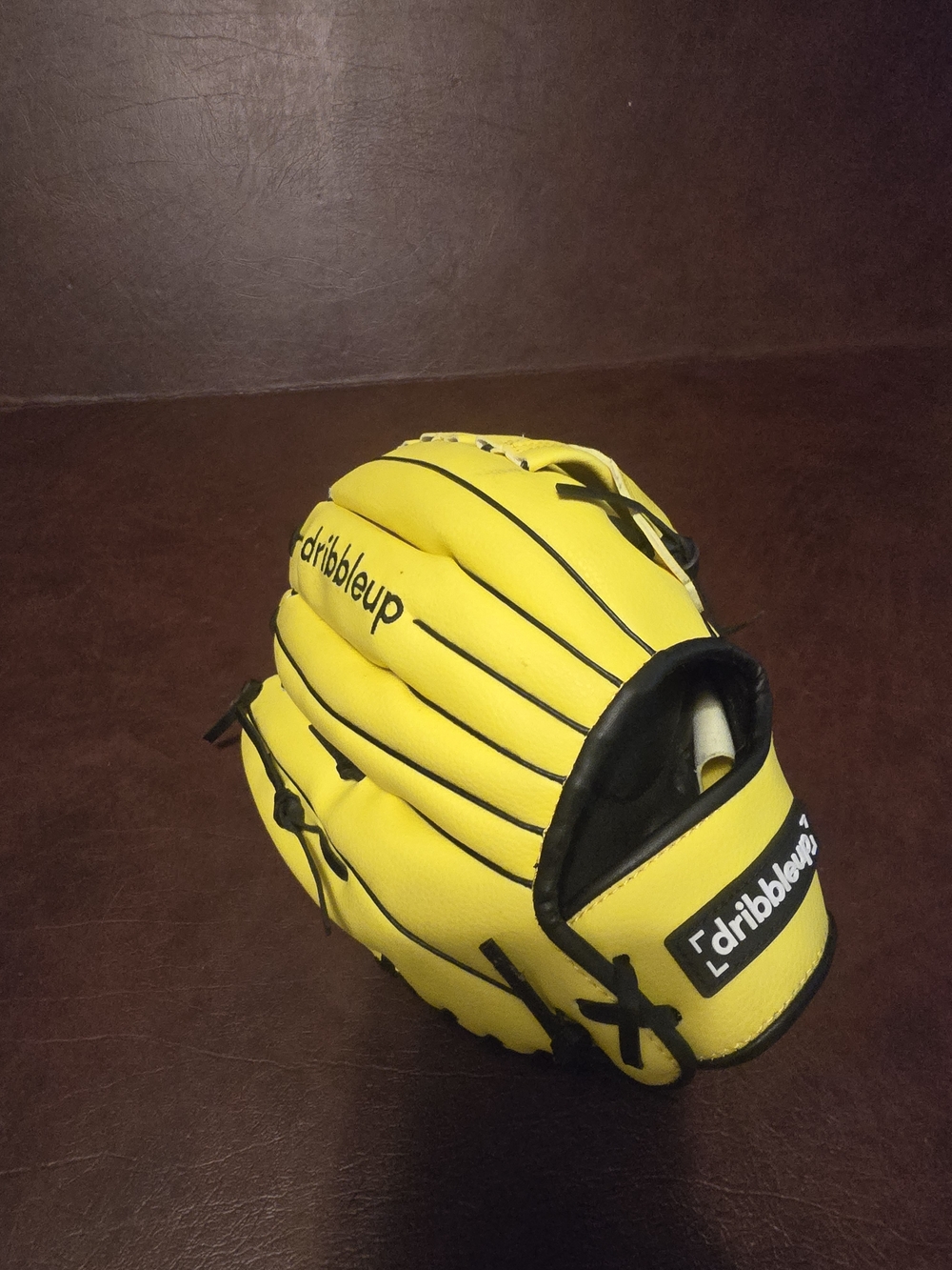 Dribbleup Kids' Yellow Baseball Glove